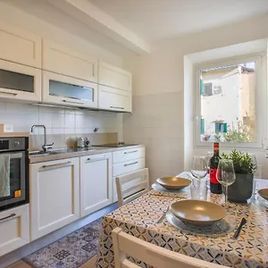  Apartment Sanzanobi In